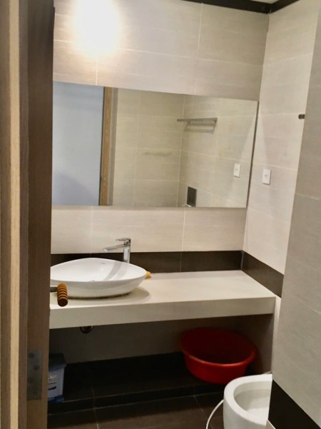 Cho thuê căn hộ cao cấp Thăng Long N01, 130m, 3 ngủ đồ cơ bản 20 triệu/tháng