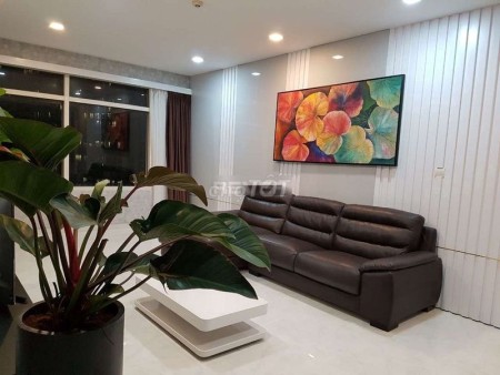 Cho thuê căn hộ 3 phòng ngủ, lầu cao view Landmark 81, nội thất cao cấp giá 22 triệu/tháng