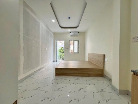 Cho thuê căn hộ Studio ban công Q1, ngay công viên 23/9, chợ Thái Bình, ngã sáu Phù Đổng, chợ Bến Th