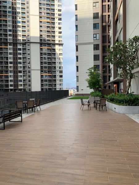 cho thuê căn sân vườn siêu xinh, sân riêng 20m2 sân chung 700m2 - free phí quản lý chỉ 13tr