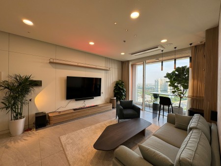 Đẹp không tì vết, 3PN 135m2 đầy đủ nội thất, view thành phố đẹp. giá 4000$ tại Zeit River Thủ Thiêm