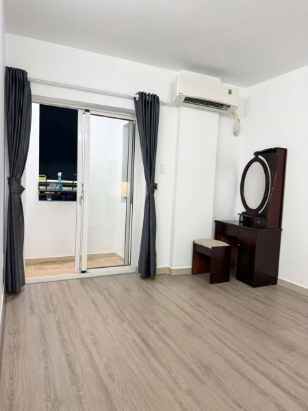 Căn hộ 79m2, 2p ngủ có nội thất C/c Babylon, Tân Phú giá 12,5tr/th