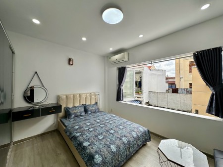 Cho thuê căn hộ Studio Tách bếp, cửa sổ Q1 gần Nhà thờ Đức Bà, cầu Ba Son, Bitexco, cầu Thị Nghè