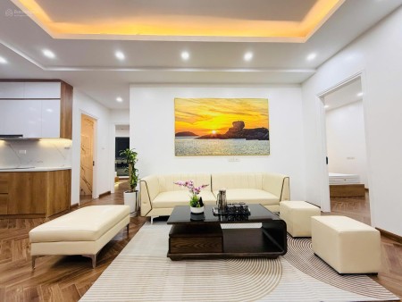 Cho thuê căn góc 3 ngủ 3 vs, dt 135m2, đủ đồ, nhà mới, thoáng tại Chung cư The Legacy