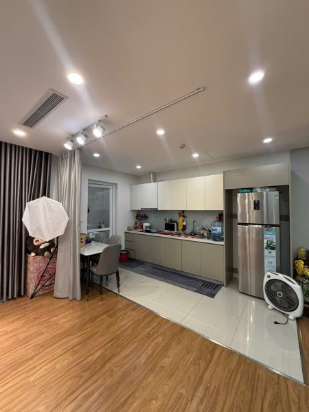 Cho thuê căn hộ Time Towen Lê Văn Lương 130m2, 3PN, 18 triệu/ tháng