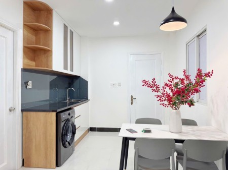 Ảnh 4 - Căn hộ 1PN ban công 45m2 - tách bếp full nội thất ngay khu sầm…