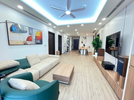 Chính chủ gửi cho thuê căn hộ chung cư cao cấp The Legend