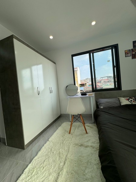 Cho thuê CCMM Ngõ 167 Tây Sơn đối diện ký túc xá ĐH Công Đoàn ~30m², có ban công rộng