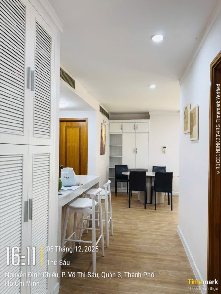 Căn góc SAIGON PAVILLON full nội thất, view rộng thoáng 92m² - 3pn2wc giá chỉ 33tr/tháng.