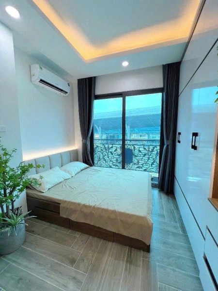Cho thuê căn hộ 1 phòng ngủ Quận Tân Bình | Ban công rộng | Full nội thất | Gần sân bay