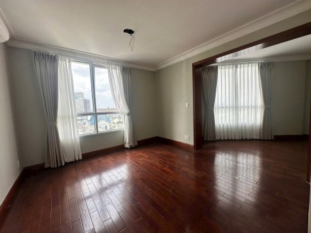 Cho thuê căn hộ Penthouse The Manor, lầu cao view đẹp, nhà mới giá chỉ 45 triệu/tháng