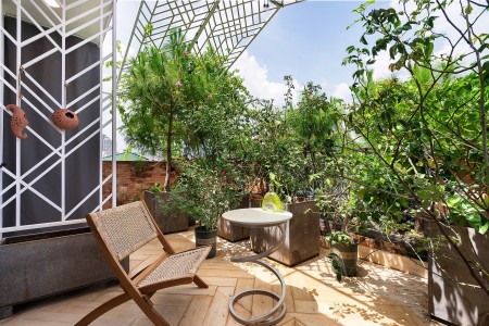 Ảnh 2 - PENTHOUSE 2 PHÒNG NGỦ – SÂN VƯỜN RIÊNG – TRUNG TÂM QUẬN 1