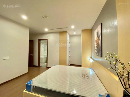 Cho thuê căn hộ cao cấp Vinhomes West Point, 3 phòng ngủ, nội thất cao cấp, giá 23 tr/th vào ở ngay