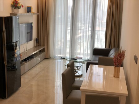 Cho thuê căn hộ vinhomes golden river, 1pn, giá chỉ 19 triệu/tháng xem nhà có sẵn pass và vân tay
