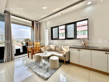 Cho thuê căn hộ 2 phòng ngủ – ban công – full nội thất cao cấp, gần sân bay, cv hoàng văn thụ