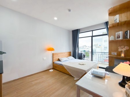Trống lại căn hộ 40m2 ban công ngay Trần Kế Xương gần khu ẩm thực Phan Xích Long giáp Quận 1, 3