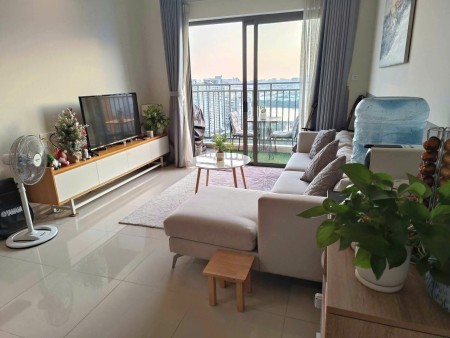 Căn hộ 3PN view sông cực đẹp. đón nắng sáng dễ chịu, nội thất đầy đủ. Giá 23 triệu, The Sun Avenue