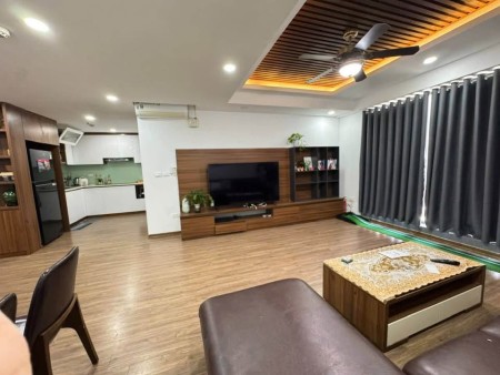 Cho thuê CC Royal Park – căn hộ 3PN/3VS, full nội thất