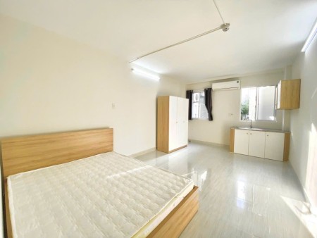 Cho thuê Studio cửa sổ Q4 - gần ngay Đh Luật, Đh Nguyễn Tất Thành, cầu Kênh Tẻ, cầu Tân Thuận,…