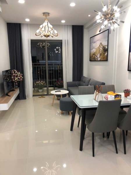 Trống sẵn 2 phòng ngủ view thành phố, Nội thất hiện đại, giá 19 triệu, tại The Sun Avenue