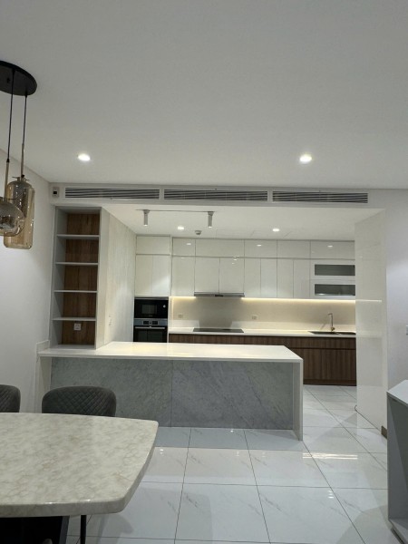 Cho Thuê Sunwah Pearl 3PN – Trục GH08 Đẹp Nhất Tòa, View Thoáng