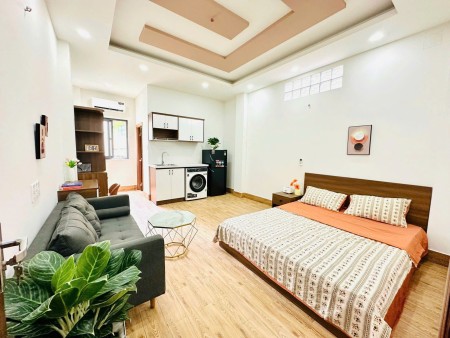 Cho thuê căn hộ studio giá cực rẻ ngay ngã tư Âu Cơ & Lạc Long Quân
