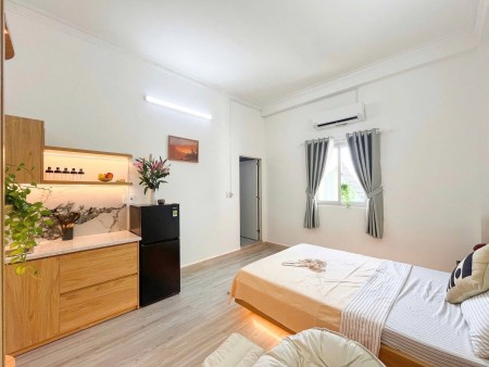 Căn hộ studio cửa sổ lớn full nội thất gần sân bay Tân Sơn Nhất, ga T3, etown Cộng Hoà Tân Bình