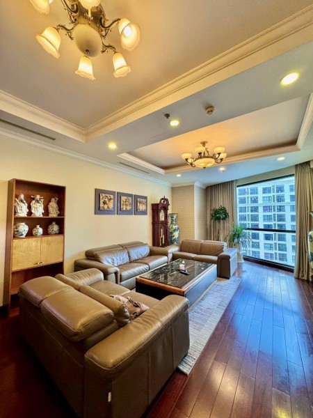 Cho thuê căn hộ Royal City – 130m², 2 phòng ngủ diện tích lớn, nhỉnh 20 triệu/tháng