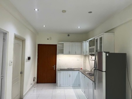 Chung cư 10A Trần Nhật Duật, Q1: 75m2, 2p ngủ, 2wc, nội thất, 12triệu
