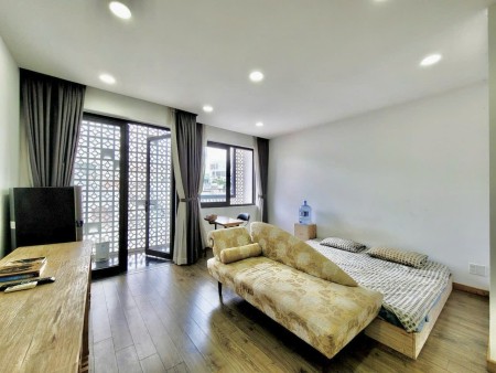 Cho Thuê Căn Hộ 30M2 Tách Bếp, Ban Công Siêu Rộng Gần ETown, Tân Bình