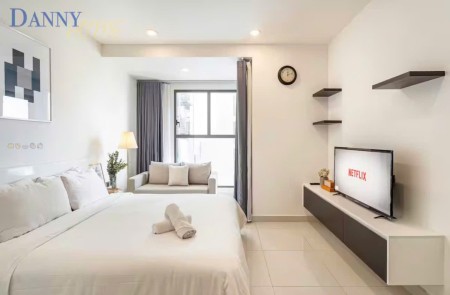 Cho thuê căn hộ studio Saigon Royal – quận 4, full nội thất