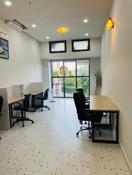 Cho thuê Officetel làm văn phòng cao cấp tại The Sun Avenue chỉ 11Tr