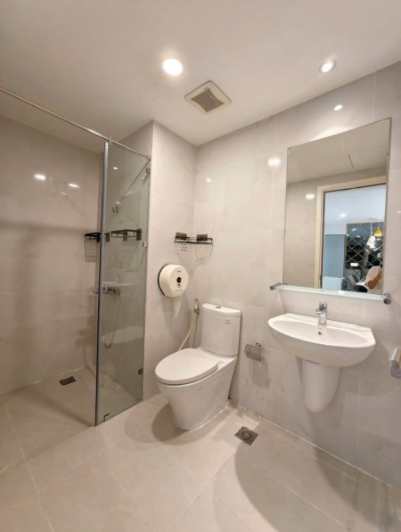 145m2, NTCC, Cao ốc Satra, Phan Đăng Lưu, PN, 21tr/th, 3PN, 2WC. Nội thất