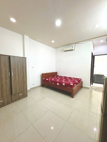 Phòng 33m² siêu tiện ích, kế bên trung tâm quận Phú Nhuận, cách quận 1 hơn 10 phút đi xe
