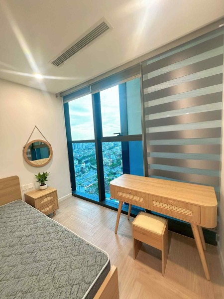 Cần cho thuê lại căn hộ riêng 35m2 - gồm 1pn1wc trong toà The Ninety - 90 đường Láng gần Royal City