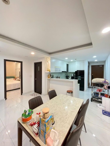 Cho thuê CC Remax Plaza 2PN2WC Full NT giá 12 tr/tháng