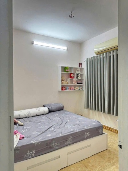 Chung cư LaKai(thang bộ), Nguyễn Tri Phương, P8, Q5: 9tr/th, 2p ngủ, Nhà sạch