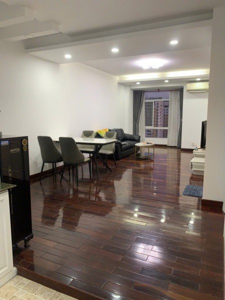 Cho thuê 2PN2WC căn góc, nội thất như hình, view thoáng mát tại Sky Garden 3