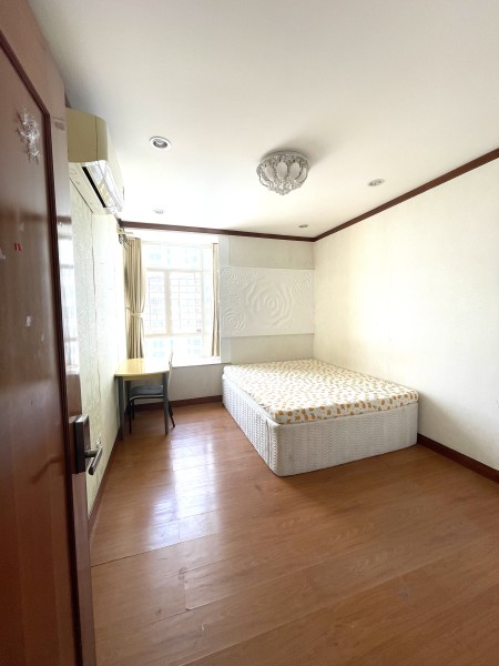 Cho thuê phòng chung cư Hoàng Anh Gold House