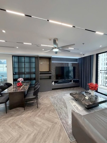 Cho thuê căn hộ 2PN Times City – nhà mới tinh, full nội thất cực đẹp