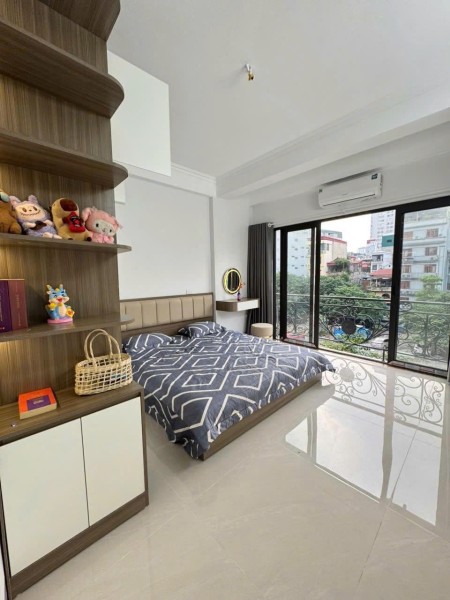 Siêu hiếm - 2N1K rộng thoáng, ô tô đỗ cửa - 300m tới CV Cầu Giấy