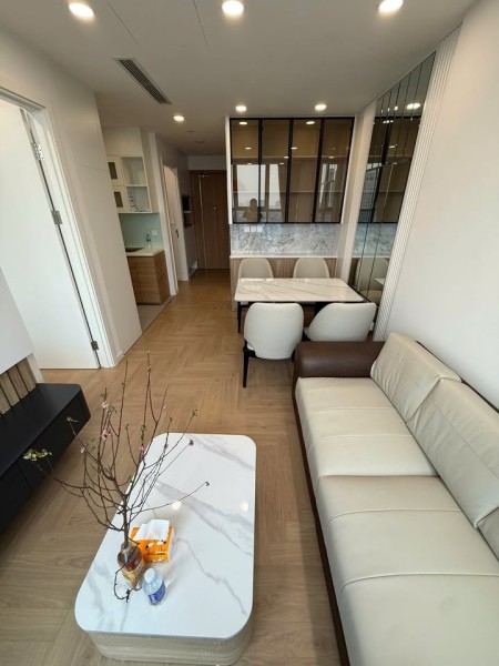 Cho thuê Studio 2PN – 16tr tại 90 Đường Láng (có slot ô tô)