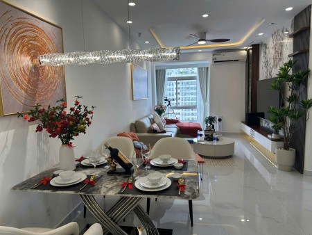 Cho thuê căn hộ Sky Garden 2 nhà đẹp, nội thất mới, 89m2 - 3PN, giá cực tốt