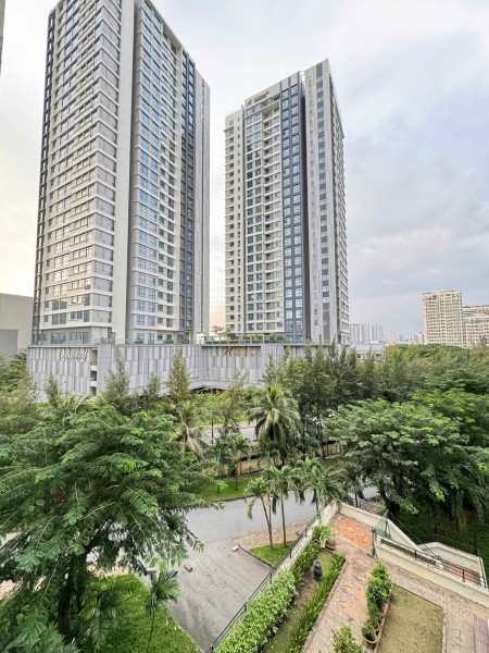 Cần cho thuê gấp căn 81m, 3pn 2 wc, Sky Garden Quận 7