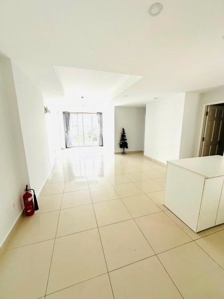 Chung cư Coopmart Trường Sa, 107m2, 3PN, 2WC, NTCB, giá 14tr5/th.