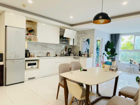 Mời thuê CC Central Garden, Q1 Giá 13,5 triệu, 78m2,2pn,2wc full nội thất