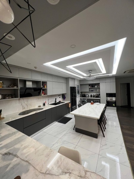 Cho thuê 4PN Goldmark City – Căn Góc Đẹp, Full Nội Thất, Có Slot Ô Tô