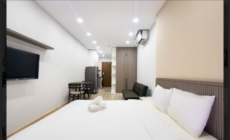 Cho thuê Studio Millennium 32m2- Full nội thất, có ban công, view thoáng.