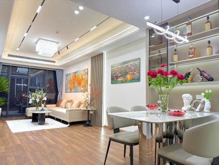 Cho thuê căn 2 ngủ 2wc, tiện nghi đầy đủ tại chung cư Royal City - Nguyễn Trãi