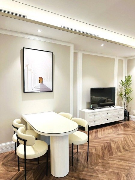 Cho THUÊ chung cư King Palace - 108 Nguyễn Trãi - 2n2vs - 96m2 Full đồ . Giá 20tr vào luôn